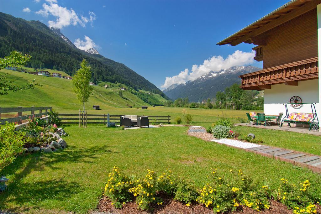 Ausserwieserhof Neustift im Stubaital Bagian luar foto